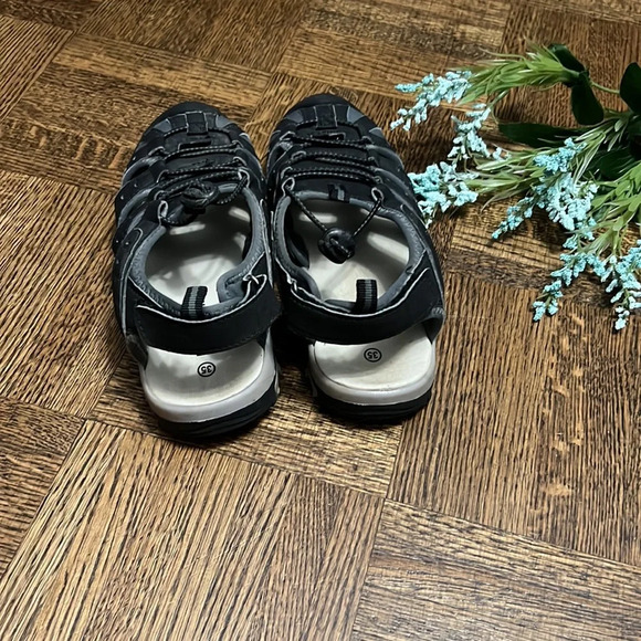 BANFF TRAIL Kids Sandals - Picture 3 of 5